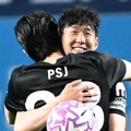 親友パク・ソジュンと熱い抱擁も。ソン・フンミンが母国でトッテナム最終戦、涙に包まれた感動の舞台裏 画像