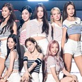 少女時代、デビュー20周年にカムバック!? 完全体で集結した様子に注目「たくさん話し合っている」 画像