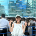 西野未姫、最前列のtimeleszライブで号泣！親子でお揃い“篠塚くん推し”白コーデで参戦 画像