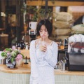 大原優乃、ミニワンピを大胆に着こなし！ 画像