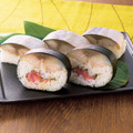 「鯖の海苔巻き」　918円(4切入)「さば押し寿司」　1,620円(6切入)