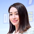 “イ・ビョンホンの妻”女優イ・ミンジョン、1歳の娘との愛らしい日常公開「お兄ちゃんの靴を…」