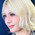 “ほぼ紐”ドレスなどキワドい姿が話題に、肉体自慢のK-POP美女が敢行した極限ダイエット 画像