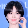 女優ソン・ヘギョ、高級感溢れる秋の着こなし披露！43歳とは信じがたい圧巻のスタイル＆美貌 画像