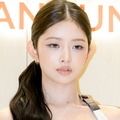 「スタイルえぐ」IVE・レイ、“ピチピチTシャツ”からあらわになったボリューム感に視線釘付け！【PHOTO】 画像