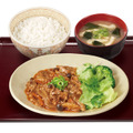 プルコギ牛カルビ焼肉定食（ごはん並盛）　　880円