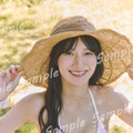 日向坂46・河田陽菜、ビキニ姿でピクニック！2nd写真集“未収録カット”の特典ポスター公開 画像