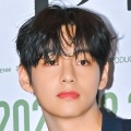 BTS・V、“彼氏感”溢れる写真を大量公開！新AL制作に励むアメリカの豪華宿泊先も？【PHOTO】 画像