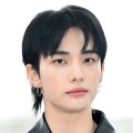 Stray Kids・ヒョンジン、オールバックで破壊力抜群の強烈な魅力を披露「造形が美しい」【PHOTO】