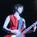 のん、全国ツアー完走を報告！真っ赤なパンツルックでファン魅了 画像