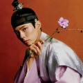 俳優パク・ボゴムの映像を新宿で！端正で凛とした韓服姿を世界各地の電光掲示板で上映決定 画像