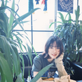 のん、自然体のカフェオフショを公開！ファン「癒される」 画像