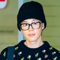 花柄ニットで際立つキュートさ！BTS・JIMINがパリ・ファッションウィークを終えて無事帰国【PHOTO】 画像