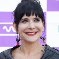 フランス国籍放棄→韓国に帰化して28年…56歳女性タレント、再婚相手と笑顔の伝統衣装SHOTを公開【PHOTO】 画像