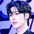 ZB1・リッキー、チラ見えタトゥーにドキッ…色気漂う眼差しに“沼落ち”確定「見つめないで…」【PHOTO】 画像