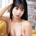 裏表紙・南みゆか『BOMB11月号』（C）ワン・パブリッシング