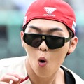 「危うく大事故」韓国俳優の“暴投”始球式が物議、子どもへの配慮不足と非難　過去には全裸・タバコ騒動 画像