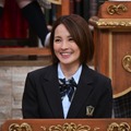 国仲涼子『呼び出し先生タナカSP』（C）フジテレビ