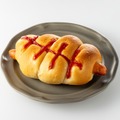 くるくるソーセージロール（税込181.44円）