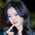 第5世代の“ビジュ担”MEOVV・アンナ、気品漂う秋コーデで東京へ出国「女神だ…」【PHOTO】 画像