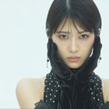 元乃木坂46・若月佑美、デビュー15周年記念カレンダーが発売決定！クラシカルな衣装でクールな魅力放つ 画像