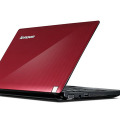 IdeaPad S10-3のワインレッド