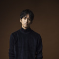 松坂桃李©廣瀬靖士