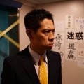 伊藤淳史、『世にも奇妙な物語』16年ぶりに出演！同僚役・与田祐希に誘われ“七階”を死守する集会へ... 画像