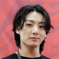 JUNG KOOK、人気チョコ菓子で“自分の名前”探すも見つからずションボリ…「1日1個開けてるのに」