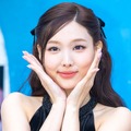 TWICE・ナヨン、胸元カットワンピ姿に視線集中!「fwee」新商品イベントに登場【PHOTO】