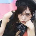 AKB48・小栗有以1stフォト＆スタイルブック『AB型の左利き』撮影/大辻隆広（C）宝島社