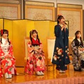 左から倉島杏実、大村杏、桒原椿、雲井紗菜(衣装協力・株式会社清水屋)撮影／山田