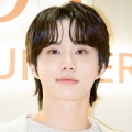 NCT・ジョンウ、基礎軍事訓練修了を報告！“軍服姿”の爽やかビジュアルに釘付け「かっこいい」【PHOTO】