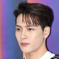 GOT7・ジャクソン、ルイ・ヴィトンのショーで未公開曲を初披露!世界的アーティストとのコラボに視線集中