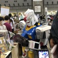 ガンダム姿で結婚式に参列!? 「スーツで来て」と言われて“モビルスーツ”参戦を決めた男性に驚きと笑いの声