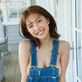 寺本莉緒、素肌にオーバーオールの大胆カット収録！2nd写真集で5年ぶりにグラビア挑戦 画像