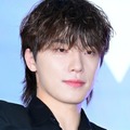 「ボタン閉めて！」SEVENTEEN・ディノ、素肌覗くスーツ姿で“色気爆発”…艶っぽビジュでファン魅了！