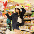 小寺真理待望 1st写真集『こんなん、好きになってまうやん。』（C）KADOKAWA