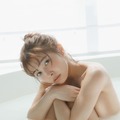 寺本莉緒、オーストラリアの高級ホテルで入浴ショット！2nd写真集カバー＆裏表紙公開 画像