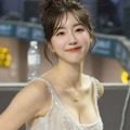 豊かな胸元！圧倒的なボリューム感に目を奪われる韓国“チア界の女神”、完璧肉体に驚嘆 画像