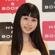 くりえみ、水着をめくり上げるギリギリすぎる動画を公開！形のいい下乳が露わに 画像