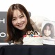 佐々木希、カレンダー発売！スッピン＆短パンショットは「普段の私」「子供が撮ってくれたかのよう」 画像
