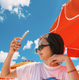 「夏が似合いすぎ！」武田玲奈、Tシャツにショートパンツ姿のオフショ披露！ 画像