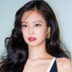 インナー見えてる…BLACKPINK・ジェニー、“大胆衣装”でThe Weeknd韓国公演にサプライズ登場！ 画像