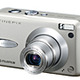 富士写、ISO3,200の超高感度撮影に対応した630万画素デジカメ「FinePix F30」 画像