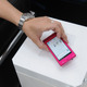 NTTドコモ、世界初のワイヤレス充電スマートフォンを発売 画像
