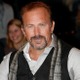 ケビン・コスナー、W・ヒューストンの葬儀で弔辞 画像