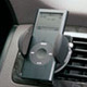 ブライトンネット、iPodやケータイ用のコンパクトな車載ホルダー 画像