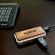 シグマA・P・O、インテリアとの調和にこだわったフェイクレザーと天然木目ウッドのUSB2.0ハブ 画像