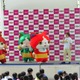 ハリセンボンが息、切れ切れ　1500人がようかい体操第一 画像